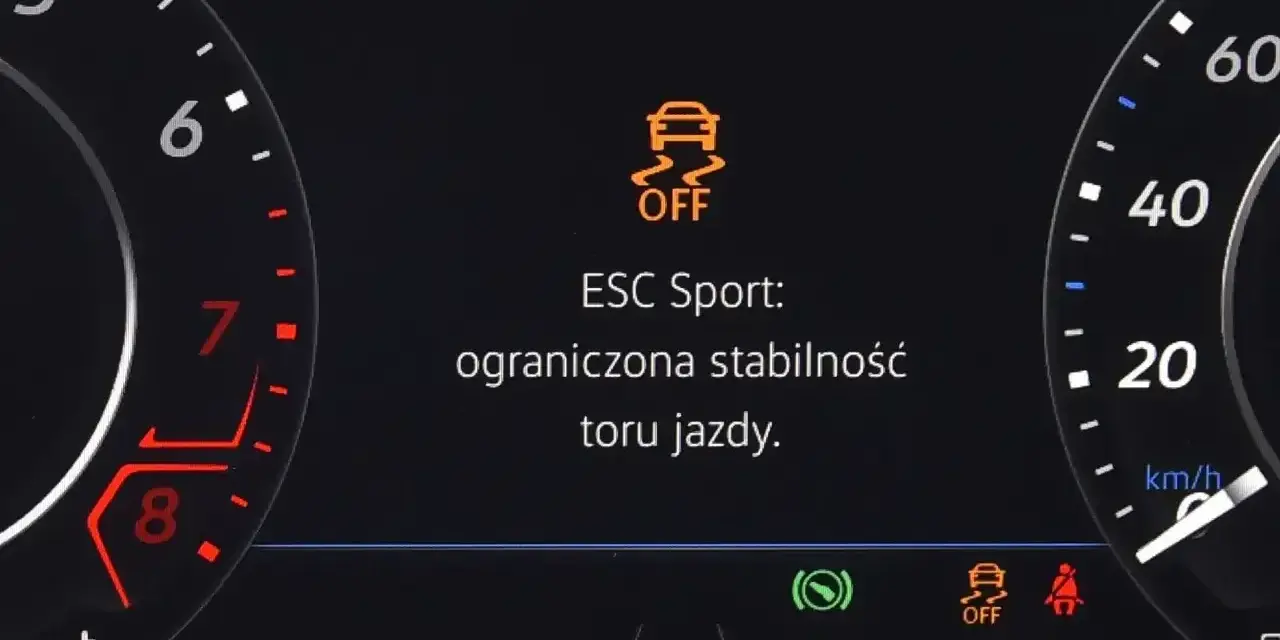 Kontrolka ESP OFF świeci, informując o ograniczonej stabilności toru jazdy. Szarpanie auta może być związane z tym trybem.